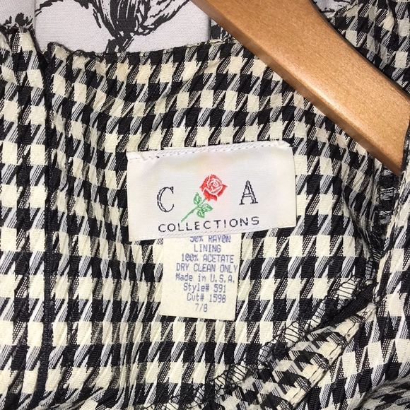 *Houndstooth Top with Attached Black Skirt - Size: 7/8* - Picture 11 of 12